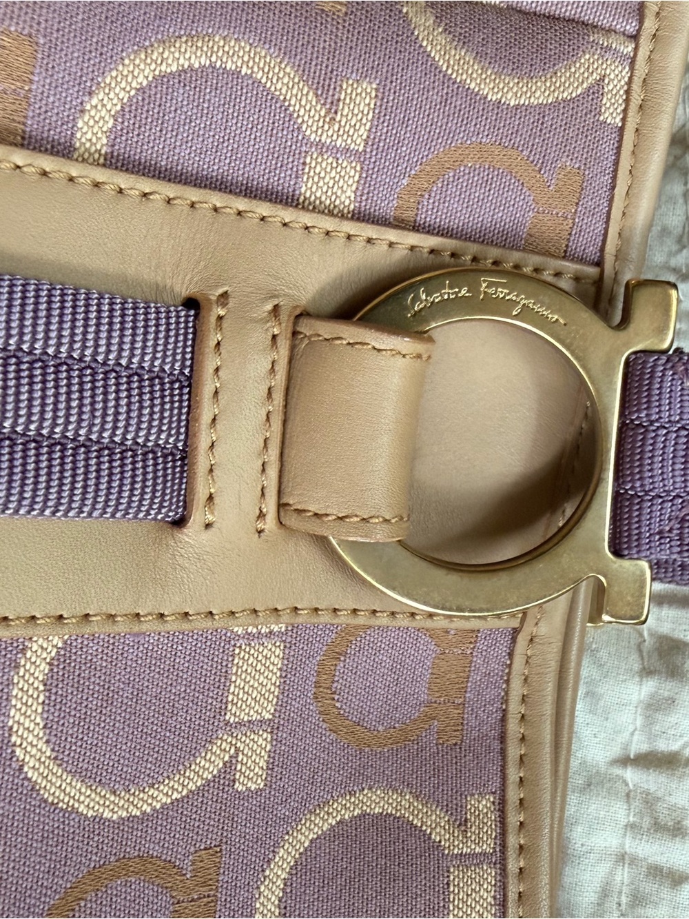 Rare Salvatore Ferragamo Lilac and Tan Gancini Logo Tote - Picture 3 of 14